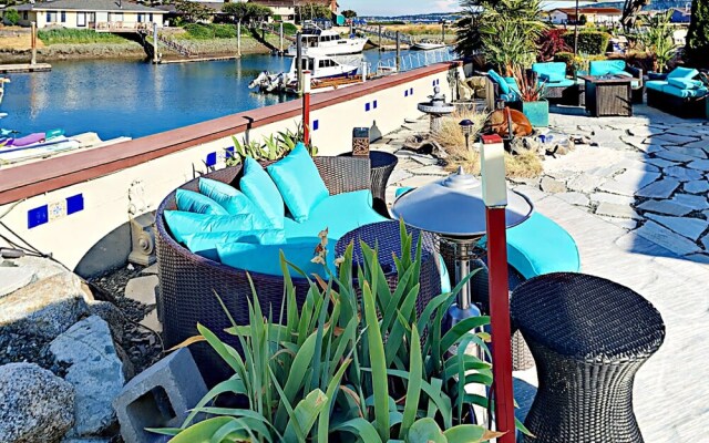 2254 Mariners Way Home