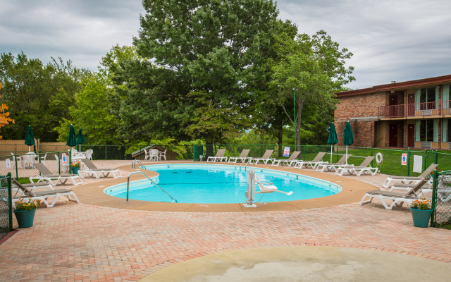 Red Lion Inn & Suites Branson
