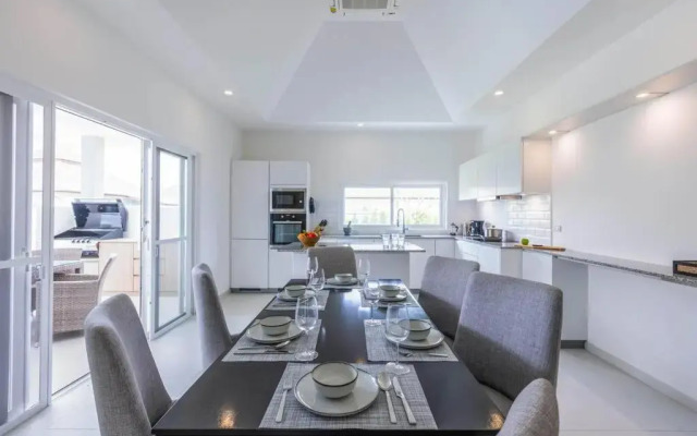Private 3 Bedroom Pool Villa! (MS22)