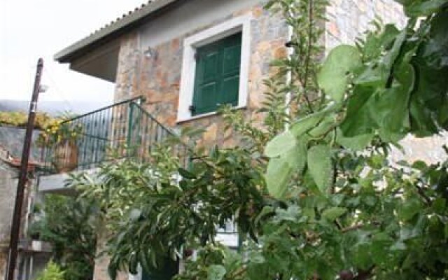 Argoulias Guesthouse