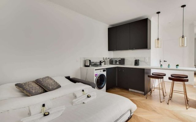 Very nice apartment 4 people Saint-Germain-des-Prés by GuestReady