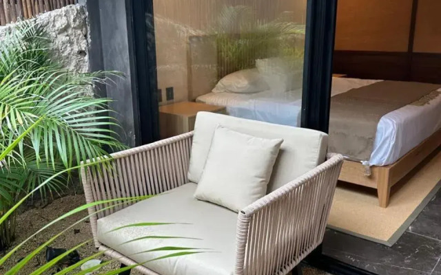 Lovely 2Bedroom apartment serviced + pool & garden