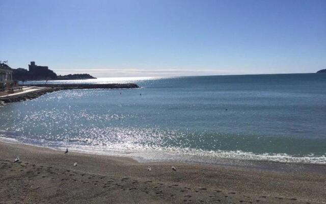 Blue Marine Beach Front - 011016-LT-0013