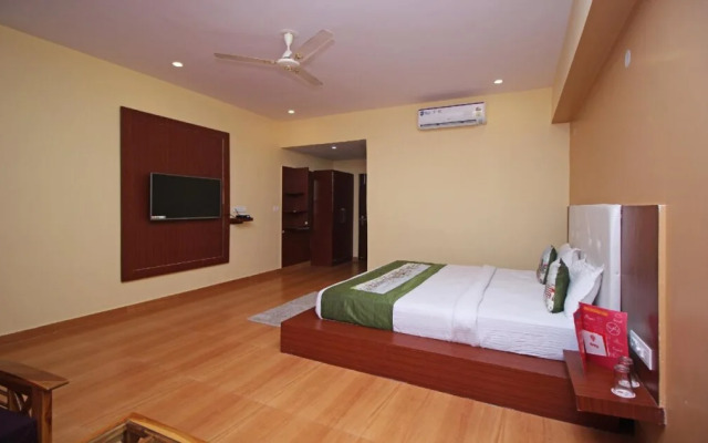 Hotel Red Carpet by OYO Rooms