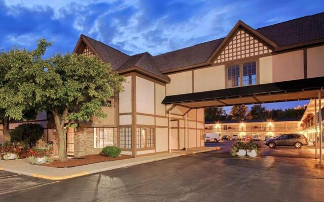 Magnuson Hotel Birch Run