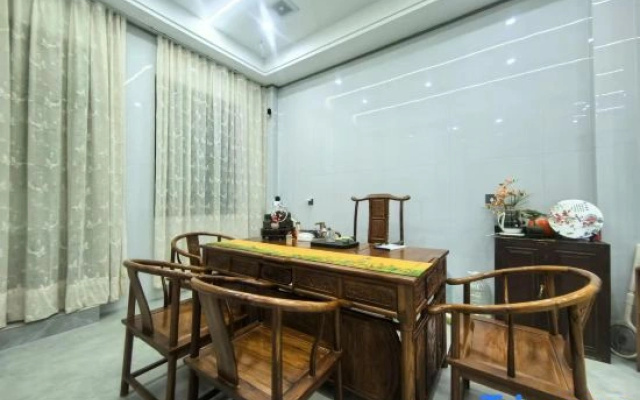 Huaiji Wangjiangxuan Homestay (Commercial Pedestrian Street Branch)