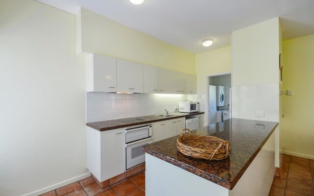 Balboa Holiday Apartments