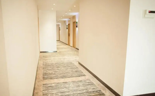 GreenTree Inn Nantong Development Zone Country Gar
