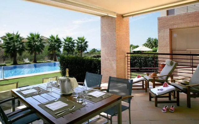 The Oasis by Don Carlos Resort