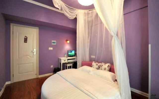 Nine Rooms Inn