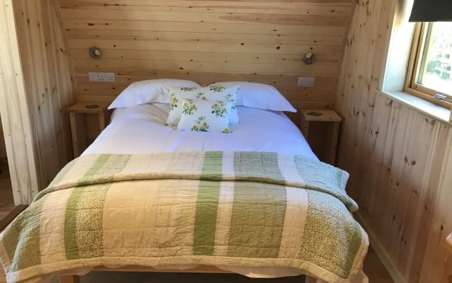 Orchard Glamping - Apartment Pod - Blossom