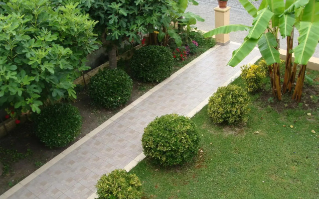 Toulas Apartments