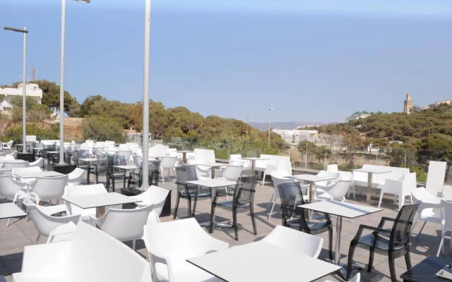 DWO Mira Palace