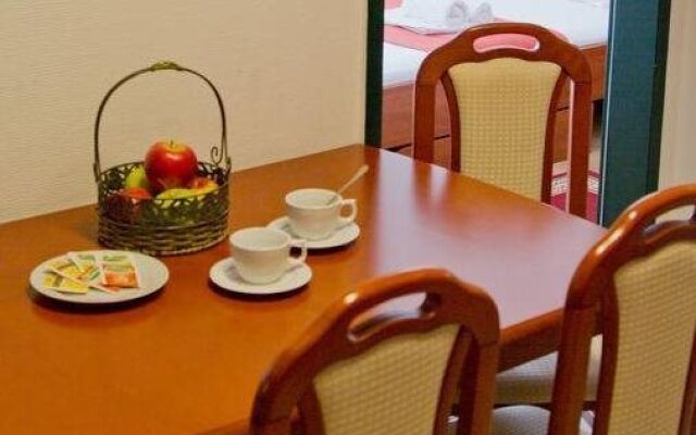 Uni-Hotel Diákotthon