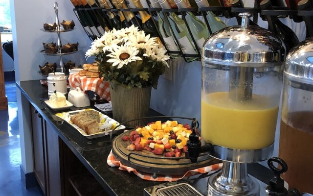 Breakers Resort & Beach Bar