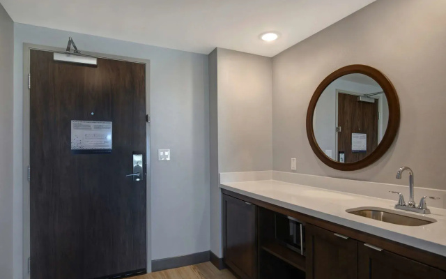 Hampton Inn Santa Fe South