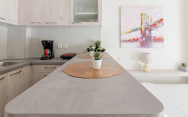 Modern Athens Studio by Cloudkeys