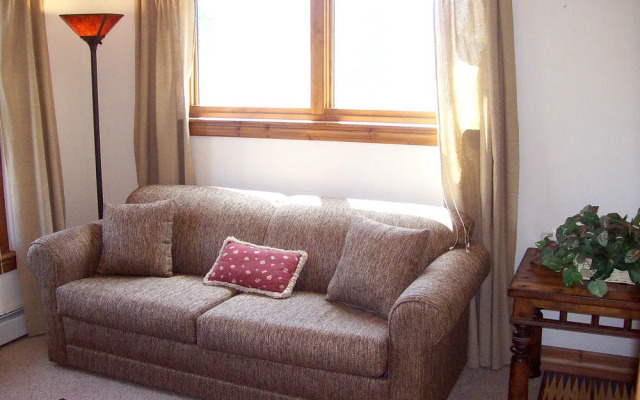 Highland Greens Lodge