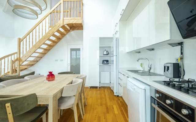 Chic Flat Near Public Transportation in Goztepe