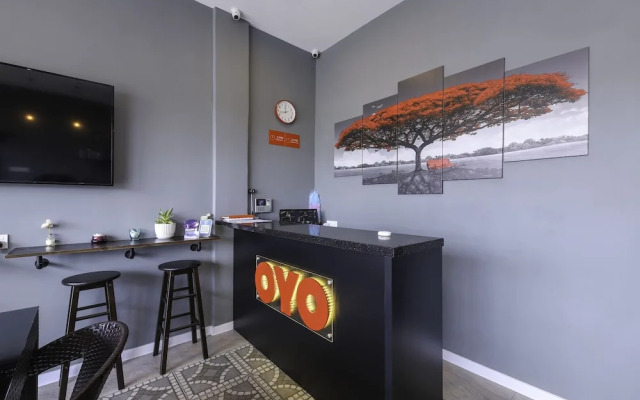 OYO 1145 Lea Guest House & Cafe