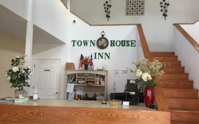 Town House Inn Oneonta