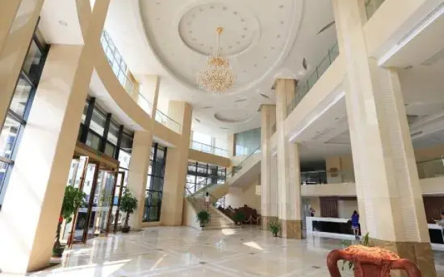 Hadara Peninsula Hotel