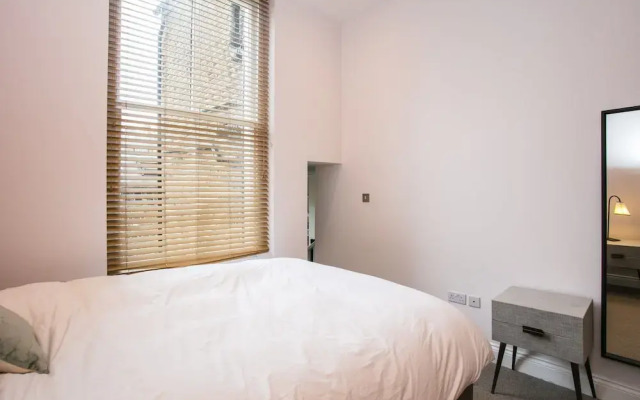 1 Bedroom Flat Near Warwick Avenue