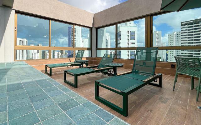 Rooftop #605 - Suíte em Boa Viagem por Carpediem