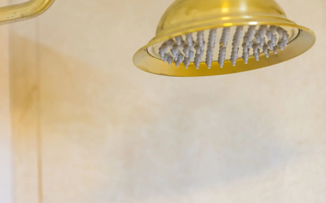 Pinelopi Beach Suites