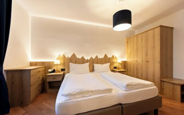 Kyrr Smart Mountain Retreat