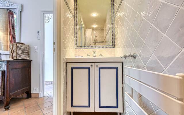 Beautiful Air-conditioned House 5 Minutes From the Croisette and Beaches