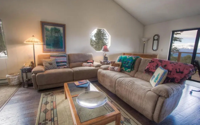 Lakescape by Lake Tahoe Accommodations