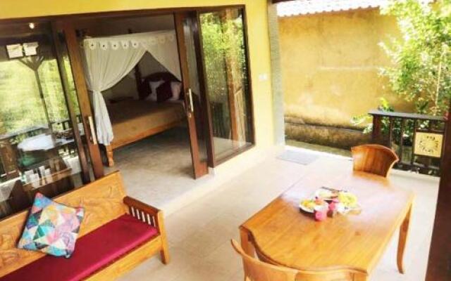 Ubud Batik Villa Kedewatan