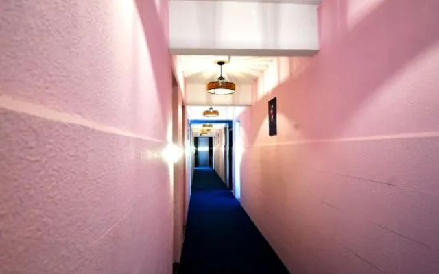 Fenglai Holiday Hostel