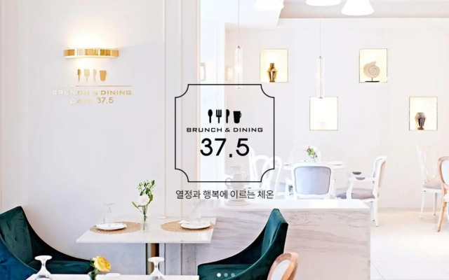 Days Hotel by Wyndham Seoul Myeongdong