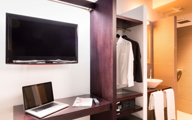 Mina Liberville Hotel