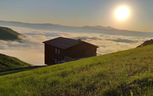 Migroras Otel & Restaurant - Karestel Yaylasi