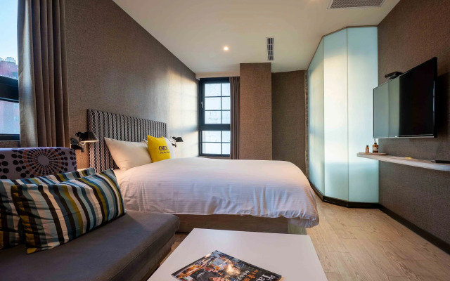 CHECK inn Taichung Ziyou
