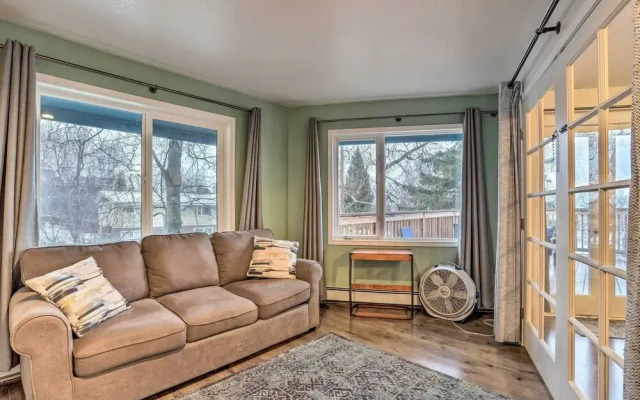 Coastal-view Apartment Near Downtown Anchorage!