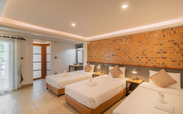 The Old City Wall Inn