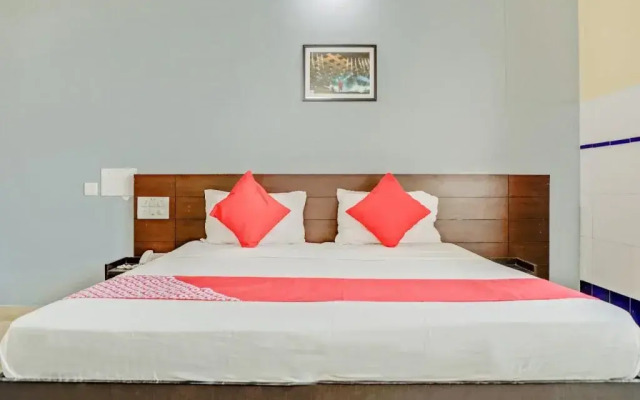 Shanthi Royal by OYO Rooms