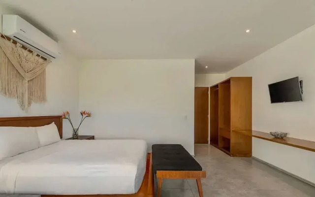 Studio With Great Rooftop Pool