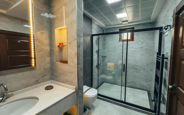 Royal Stone Houses - Goreme