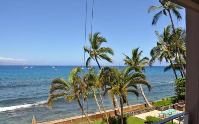 Lahaina Roads 309