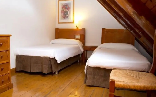 Hotel y Apartamentos Vilagaros