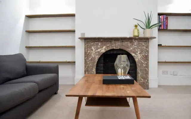 1 Bedroom Flat on Portobello Road Notting Hill