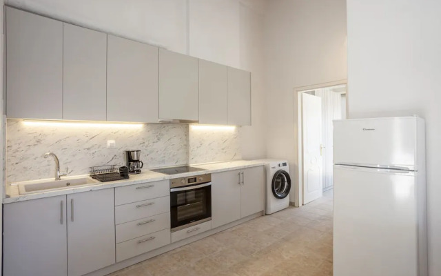 Aris Luxury Apartments