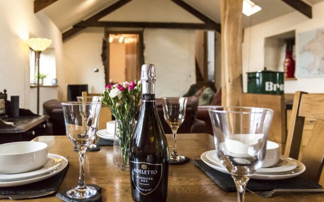 Foxglove - Luxurious Barn Conversion