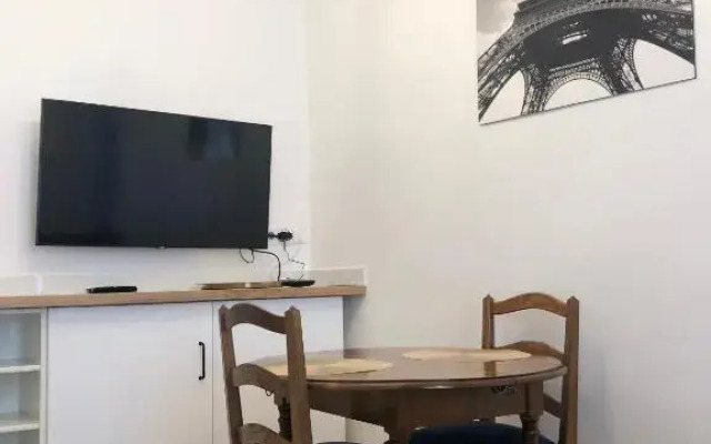 2 pieces 1 bedroom apartment 10 mins walking Château Versailles
