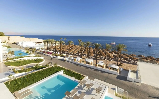 Posh Club by SUNRISE White Hills